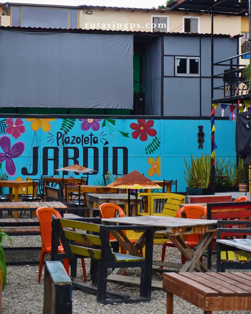 Plazoleta Jardín